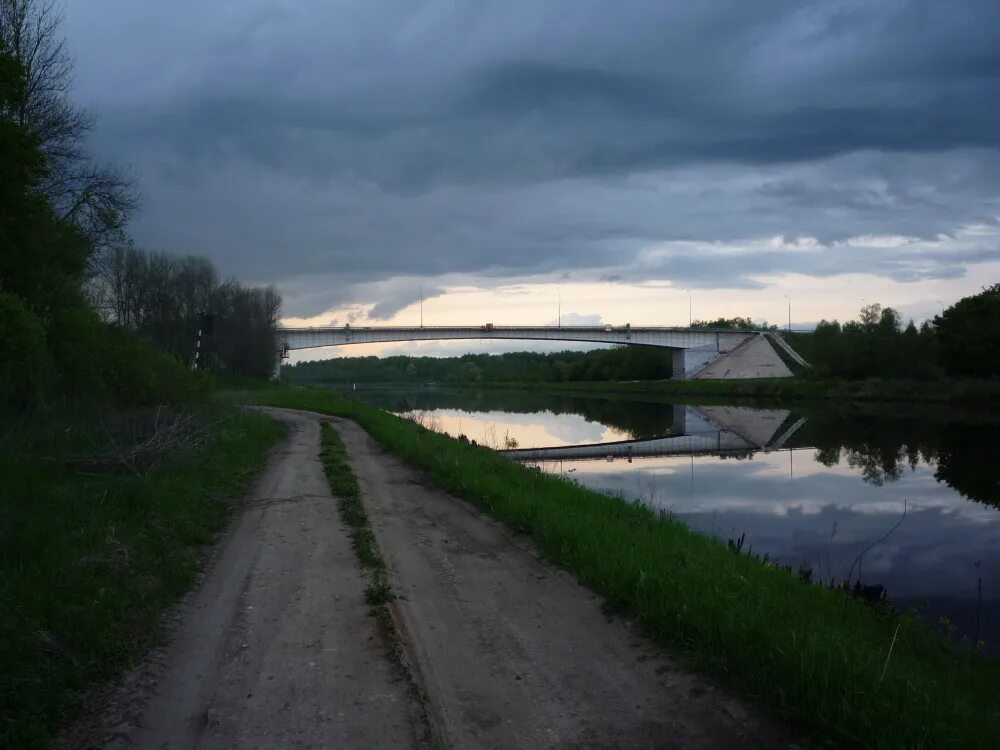 Озеро в деревне сбоево. Деревня морозки. Деревня морозки. Морозки город фото. Подосинки дмитровского района.