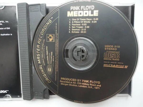 Cd в подарок интернет. Pink Floyd CD MFSL. Компакт диски Пинк Флойд. Pink Floyd "meddle" MFSL UDCD 518 Longbox. Компакт диск MFSL.