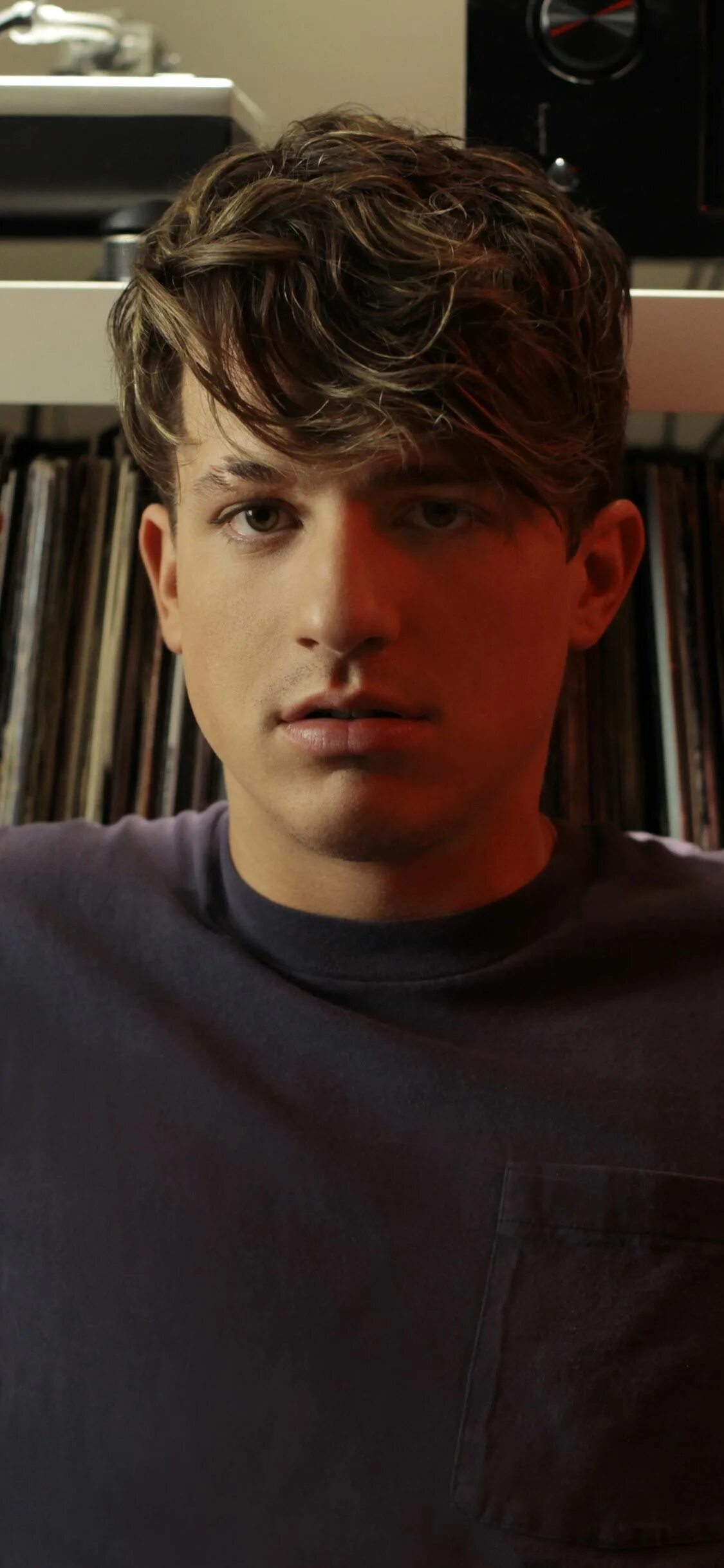 Charlie puth switch. Чарли пут. чарли пут фото. обои charlie puth. чарли пут obsessed.