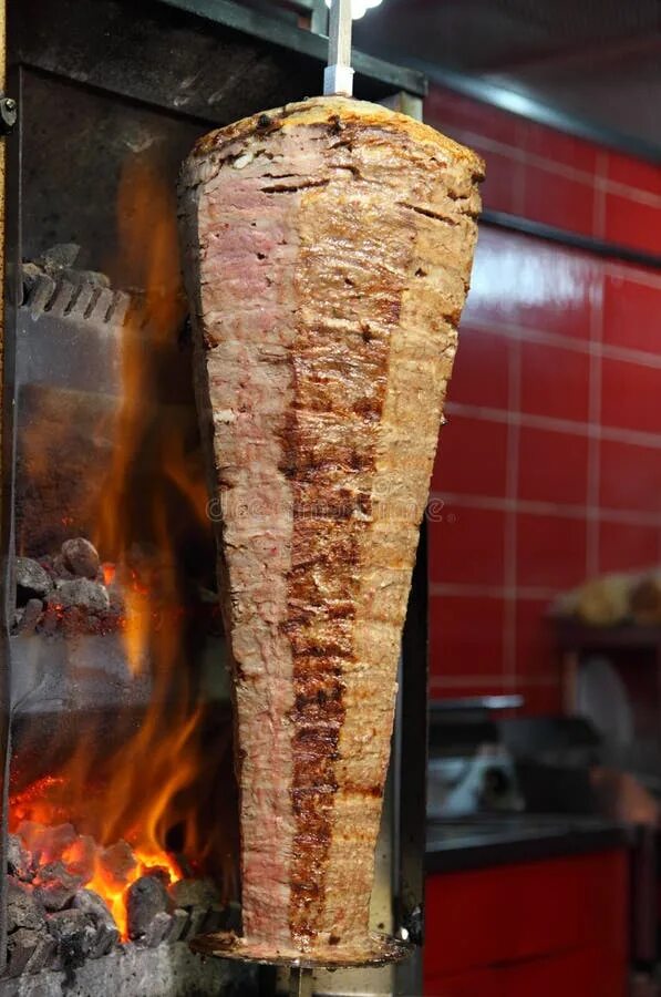 Шаурма на углях белгород. Doner kebab turkish. шаверма шаурма донер кебаб. истамбул донер. донер кебаб 24.