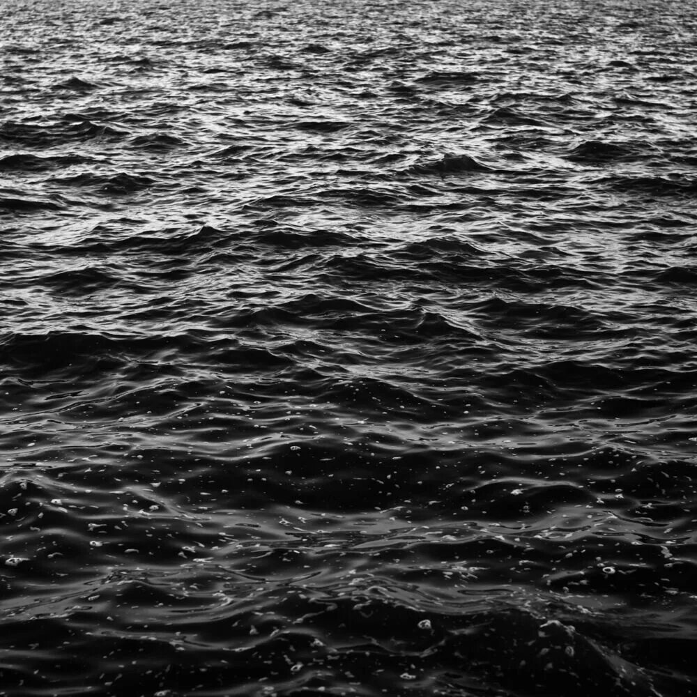 Картинки черные вода. Черная вода. Морская гладь. Текстура воды. Фон море.