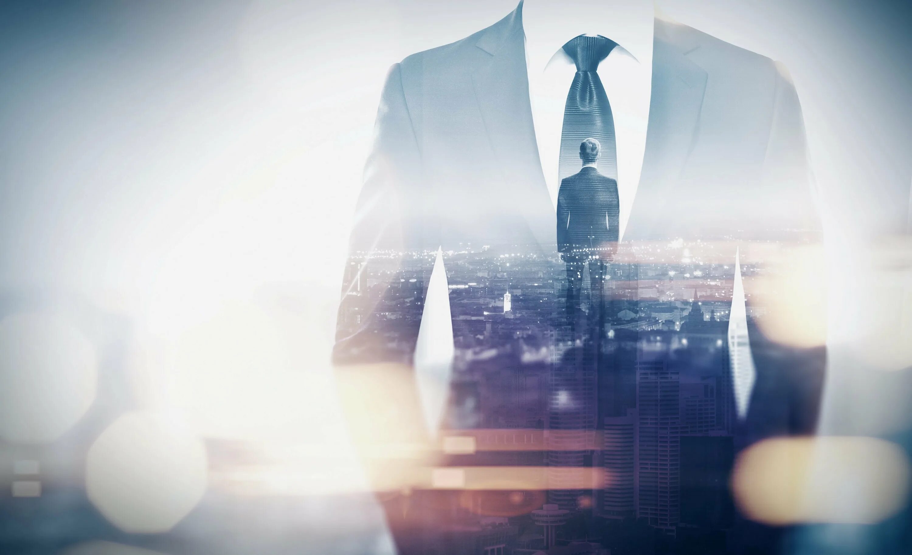 Рукопожатие на фоне города. Фон деловой стиль. Бизнесмен на фоне гор. Бизнесмен на фоне города. Бизнесмен фон.