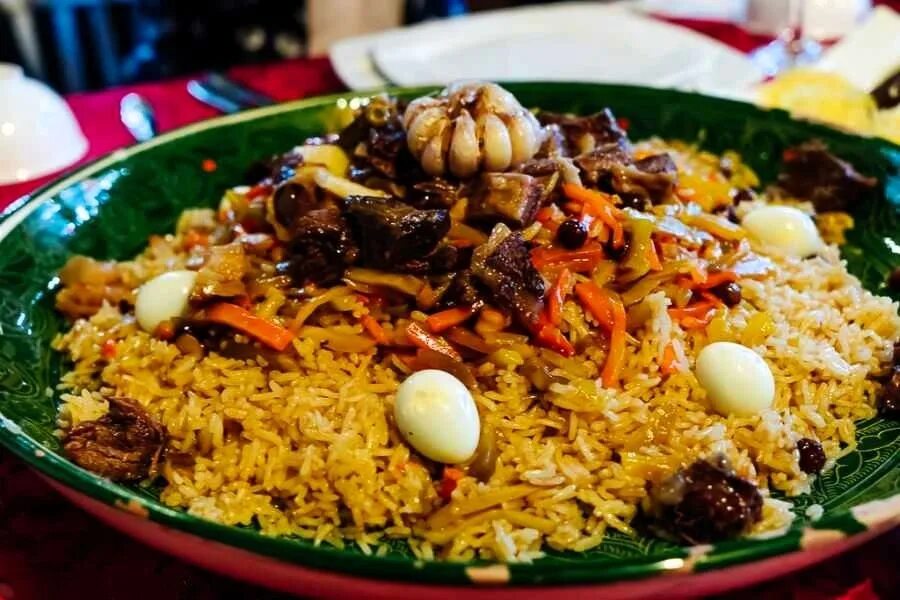 Плов узбекский чайханский. Плов узбекский самаркандский. Самарканд плов. Плов узбекский самаркандский. Самаркандский белый плов.