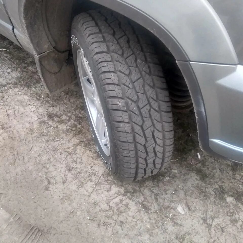 Максис трепадор 185 85 16. 30/9. Maxxis нива. Maxxis нива. Maxxis m8060 trepador radial.