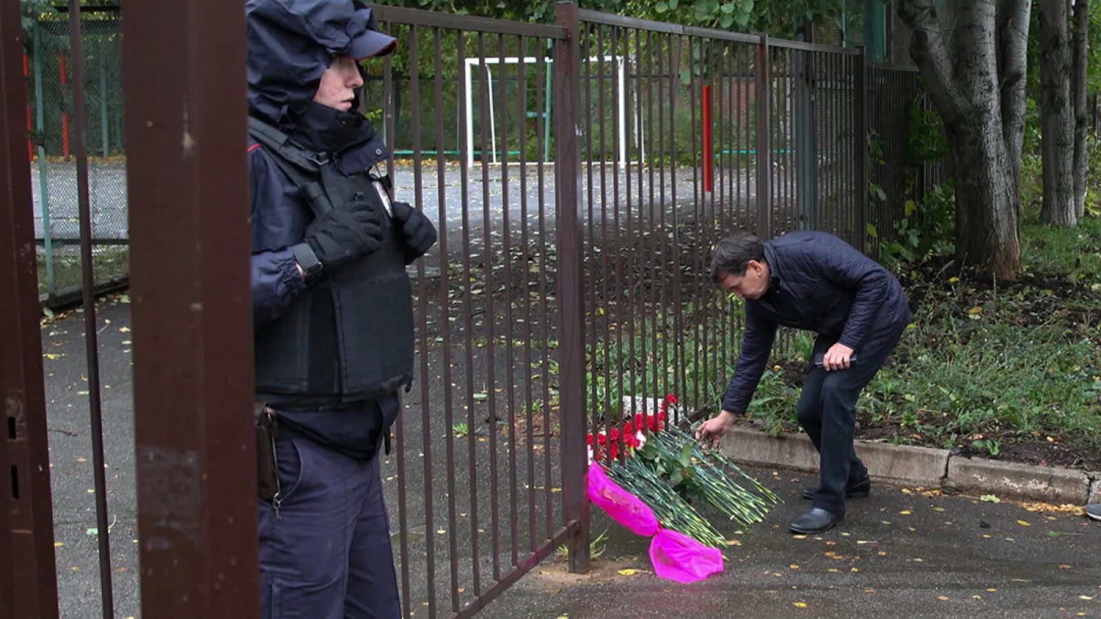 Сколько погибших в школе. Ижевск школа 88 стрельба. Стрельба в Ижевской школе.