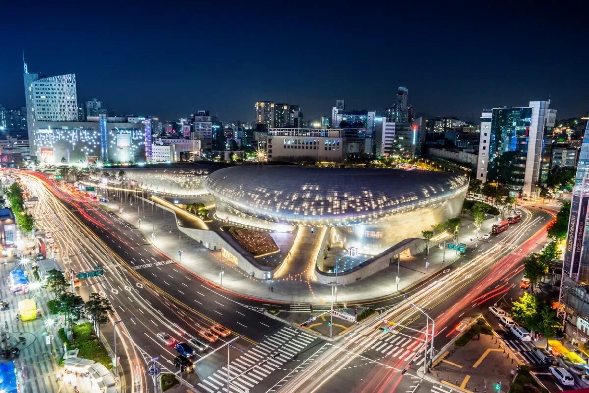 Dongdaemun Design Plaza Сеул. Сеул Южная Корея. Южная Корея столица Сеул. Сеул Инчхон агломерация. Время в корее пусан