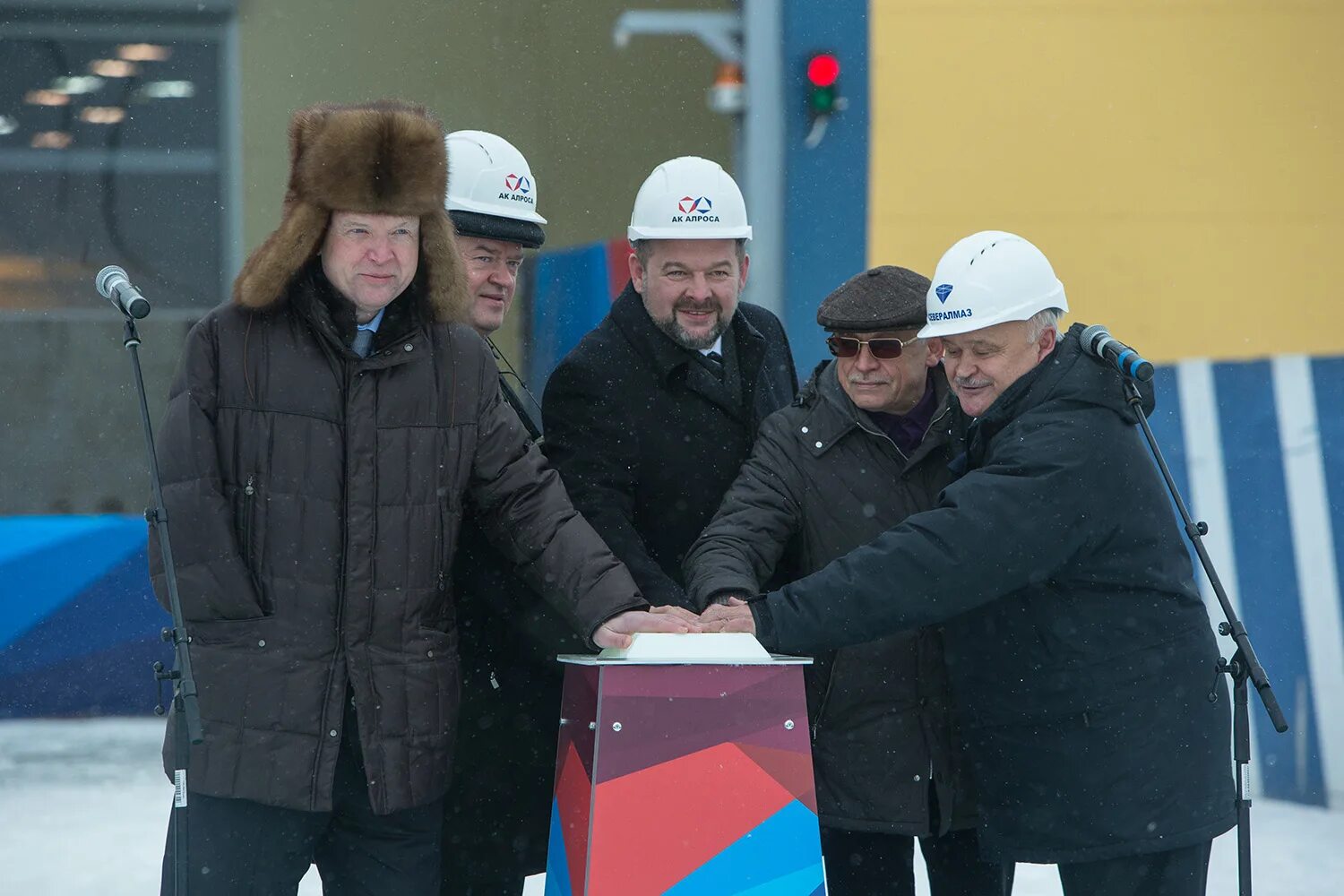 Севералмаз Архангельск. Дорожкин Севералмаз. Ломоносовский гок севералмаз