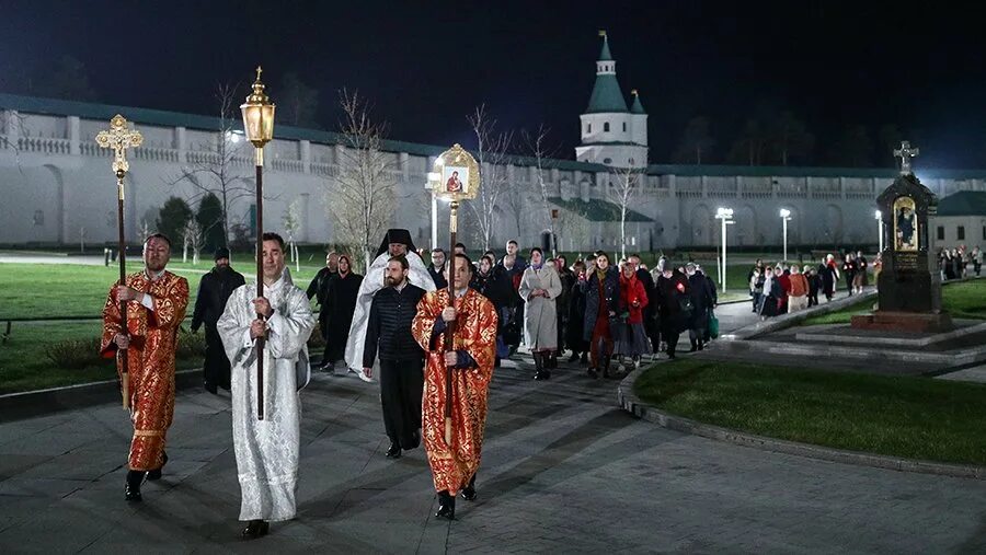 Празднование Еврейской Пасхи. Пасха празднование богослужение крестный ход. Крестный ход на Пасху 2023 храм Христа Спасителя. Фонарь для крестного хода. Какого числа у евреев пасха