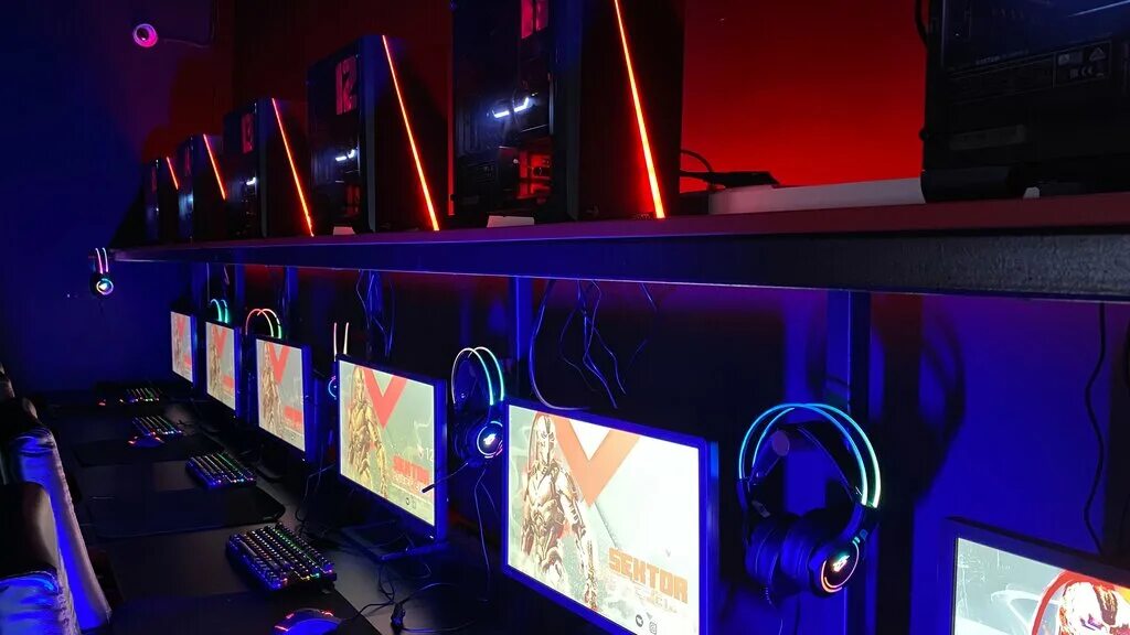 Сектор кибер клуб, владивосток, луговая улица. True gamers ставрополь. Сектор кибер клуб владивосток. Сектор кибер клуб владивосток. Киберспортивный клуб.