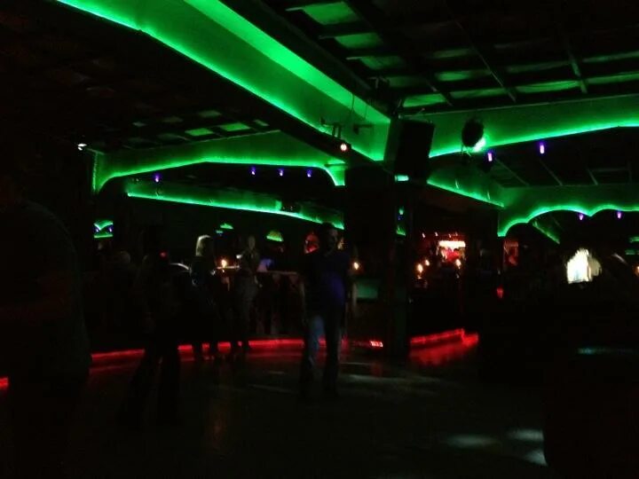 Девичья башня тагил. Девичья башня нижний тагил космонавтов. Девичья башня серовский тракт кафе. Кафе девичья башня владивосток сахалинская 30а. Девичья башня нижний тагил космонавтов.