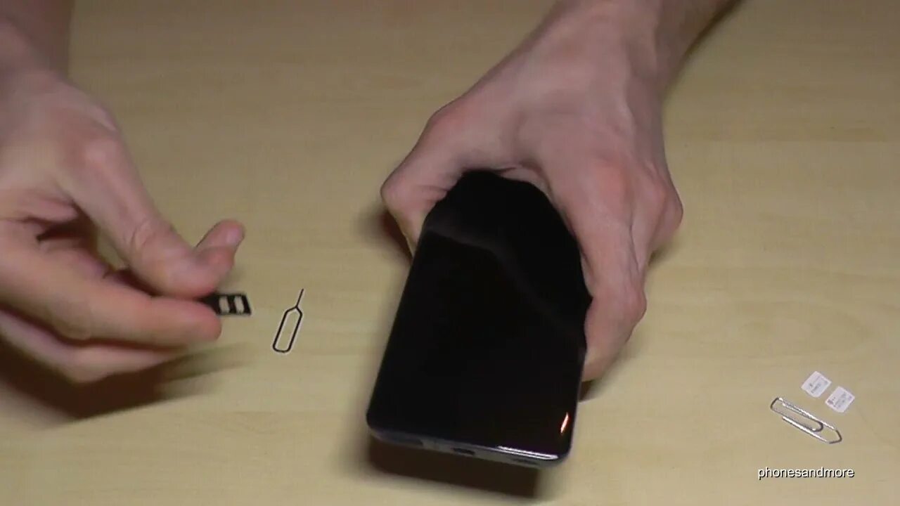 Как вставить сим в телефон редми. Xiaomi mi 11 сим. xiaomi 11 lite 5g слот для сим. xiaomi 12 pro слот сим карты. xiaomi mi 11 lite вставка сим карт.