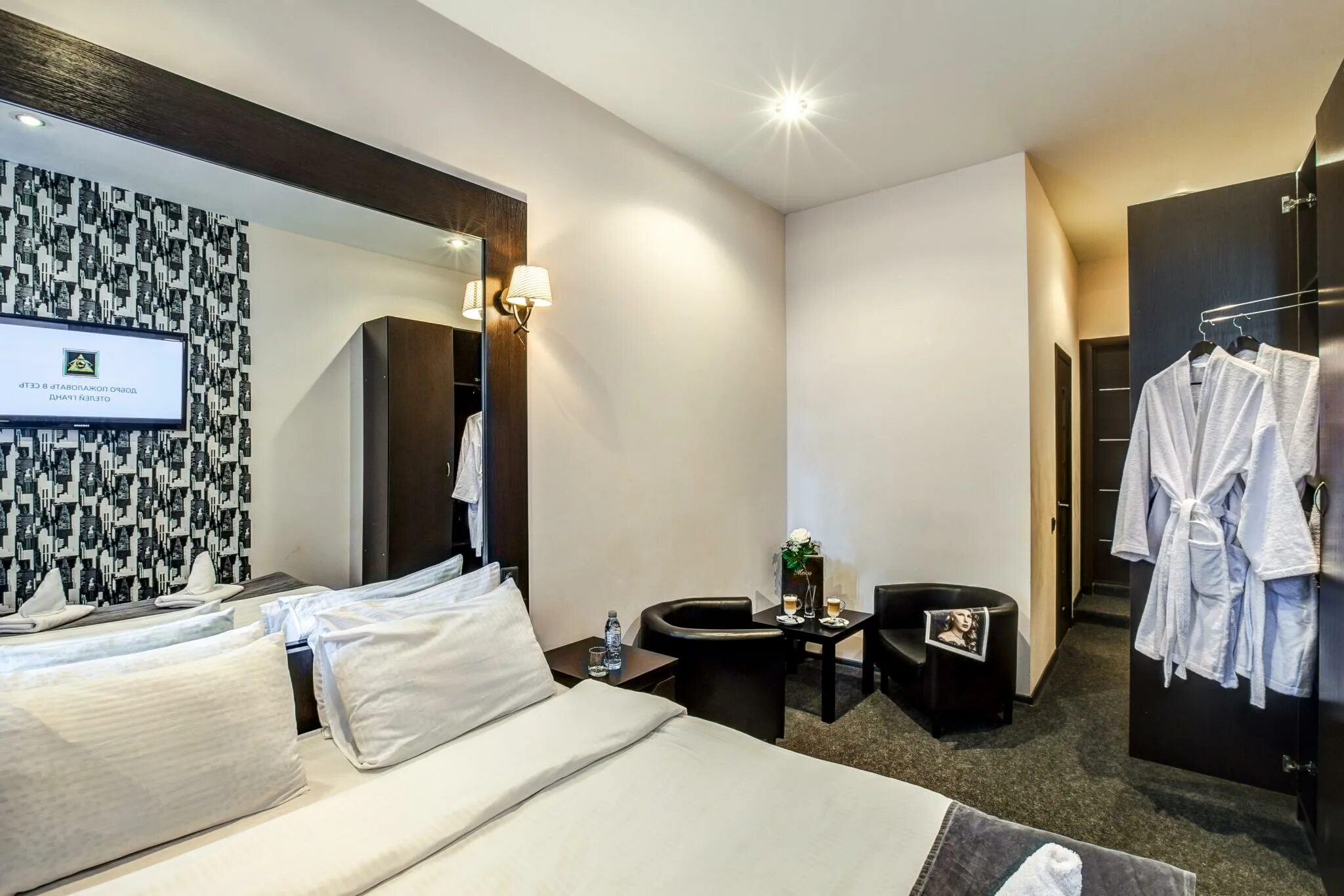 Гранд отель карповки 5. Отель сити тайм петроградская. Большой проспект петроградской стороны 45 отель. Комнаты метро петроградская. Подрезова 14/69 общежитие.