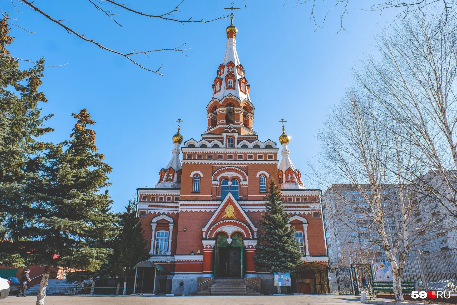 Пермь храм богослужения. Курская епархия служба в знаменском соборе 10 декабря. Храм пасха пермь. Пермь храм богослужения. Глава собора.