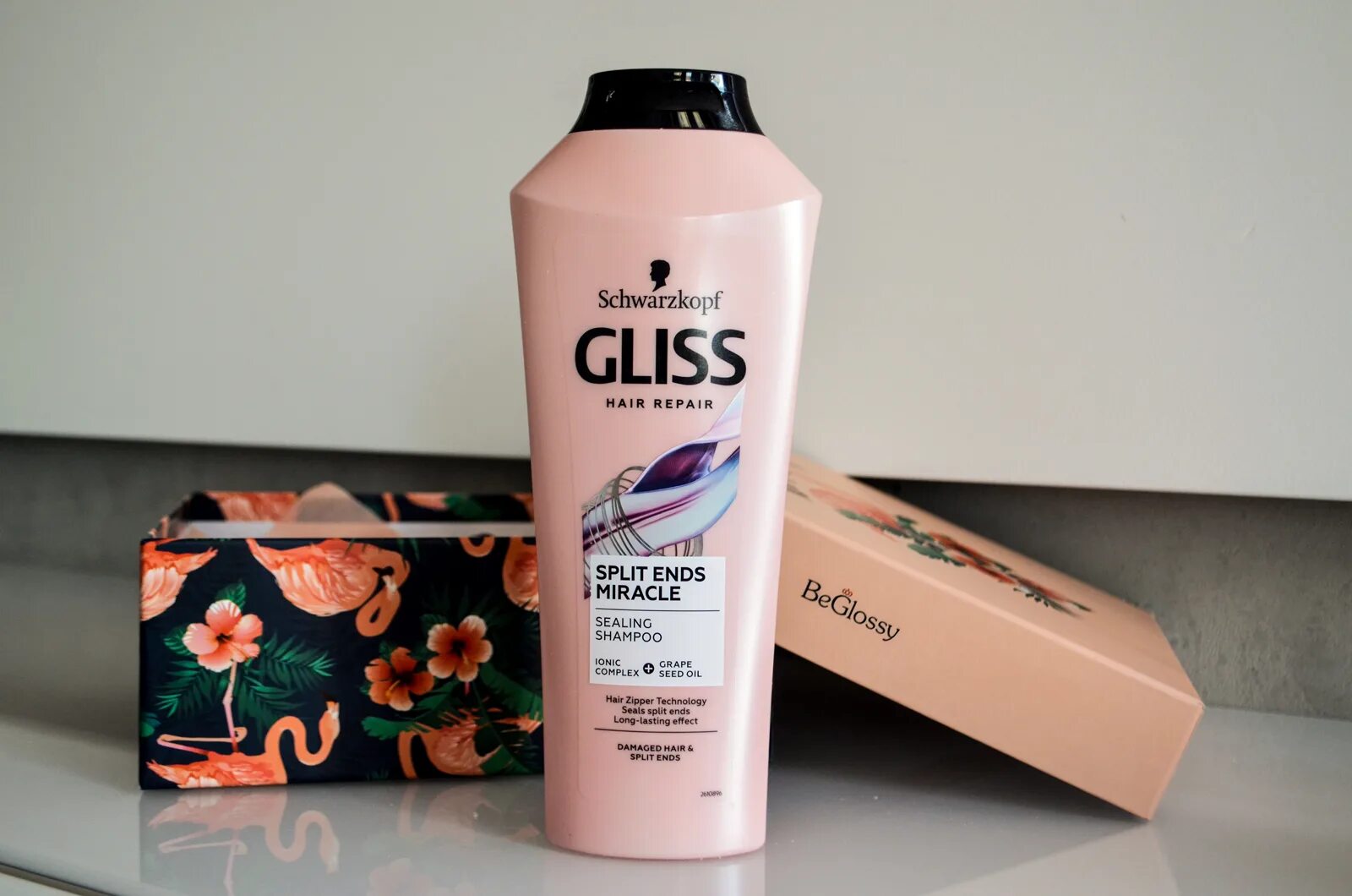 Керамика Gliss Pro Graphene. Gliss hair Repair Split hair Miracle. Шампунь "Gliss" 500мл Split hair. Gliss Kur шампунь Split hair Miracle 250 мл.