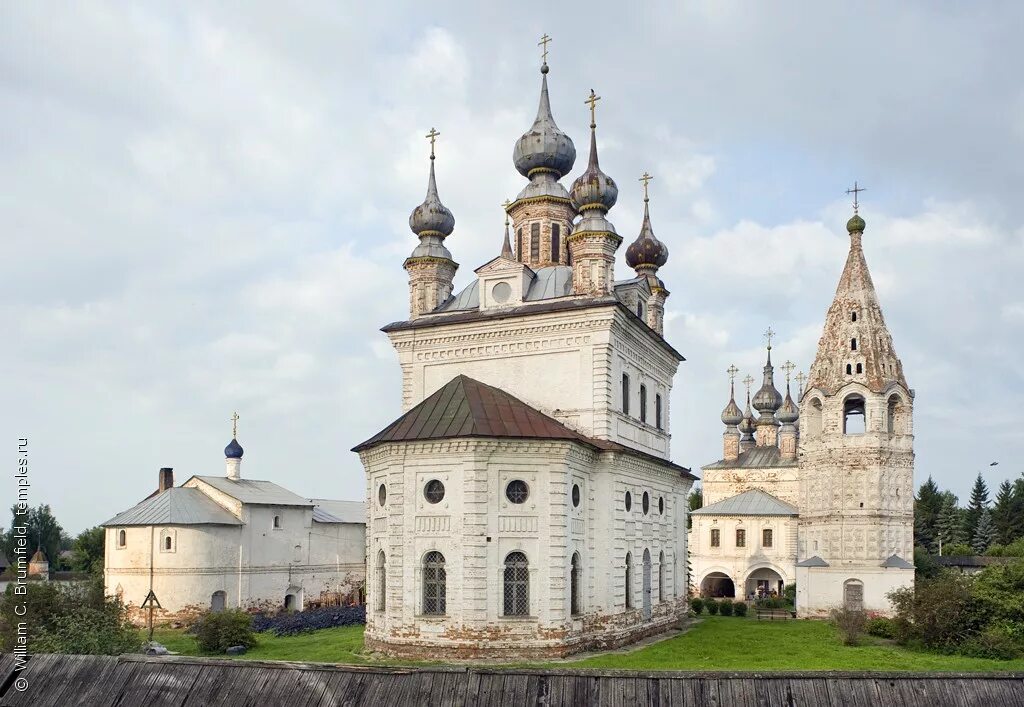 Самоуправление юрьев польский. Михайло-Архангельский монастырь Юрьев-польский. Юрьев-польский монастырь Михаило-Архангельский. Надвратная Церковь Юрьев польский. Михаило-Архангельский мужской монастырь (Юрьев-польский).