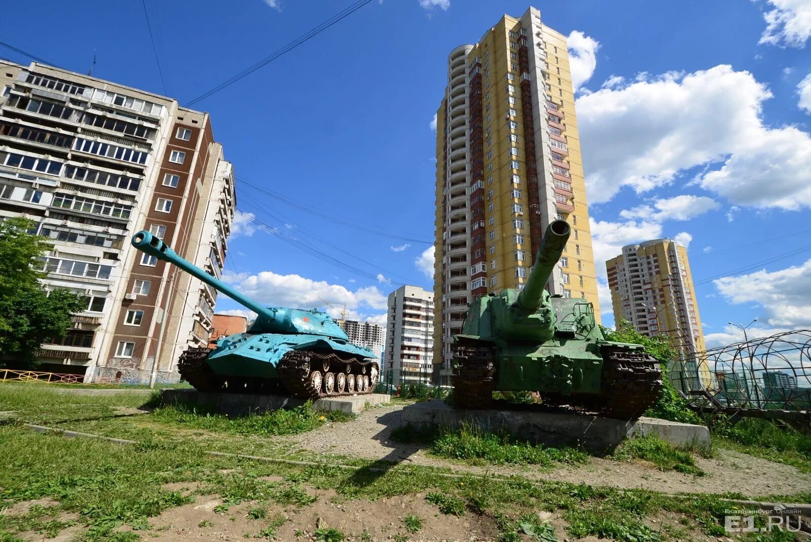 1980-ші жылдары 16 және 18 биік 2023 Район ЖБИ ВКонтакте