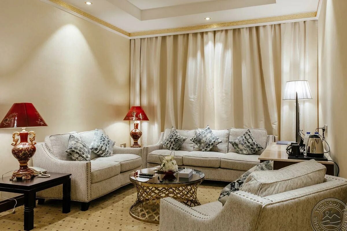 Crystal Plaza al Majaz (ex. Tulip Inn al Khan) 4* Шарджа, 700 м до моря. Crystal Plaza al Majaz Hotel 4. Tulip Inn al Khan. Crystal Plaza al Majaz Hotel 4 фото. Crystal plaza majaz 4