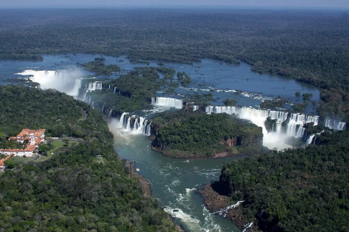 Игуасу (национальный парк, Бразилия). Водопады Игуасу Аргентина Бразилия. Национальный парк Игуасу, Бразилия / Аргентина. Аргентина достопримечательности водопады Игуасу. Игуасу это