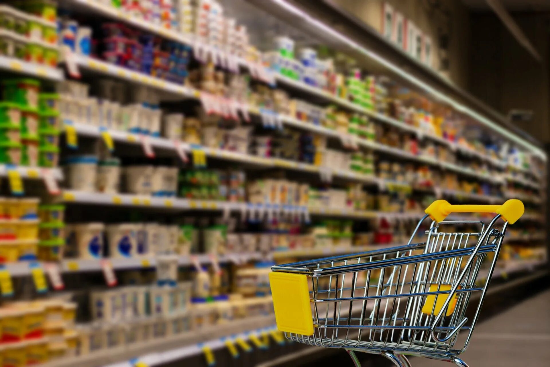Как продавать продукты питания. Полки магазина с продуктами. супермаркет продукты. полки супермаркета. продуктовый магазин.