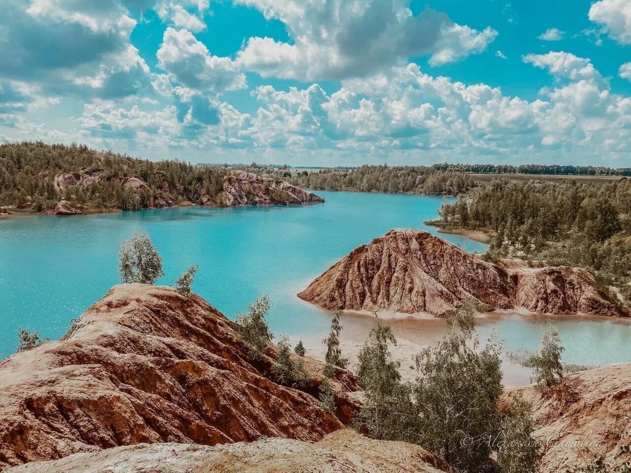 Голубые озера тульская фото. Голубые озера деревня Кондуки Тульская. Тула голубые озера Кондуки. Кондуки Романцевские горы Тульская область. Романцевские горы Кондуки голубые озера.