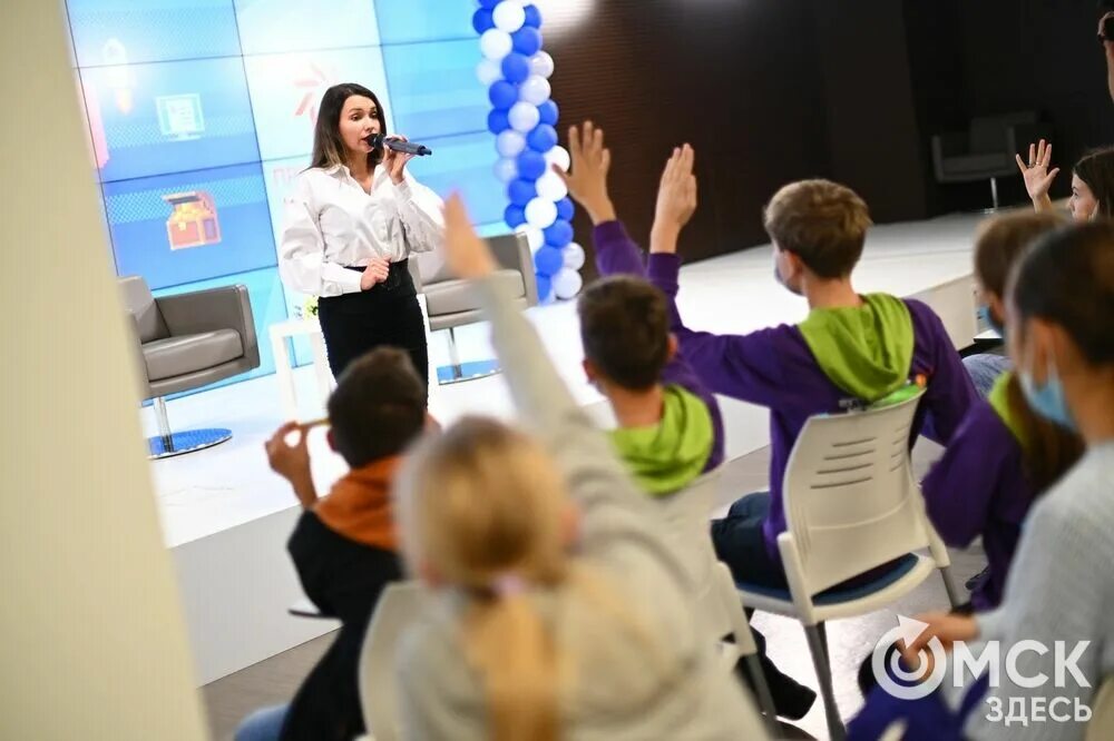 Школа телевидения Омск. Телевидение Омск фото. Дикторы 1 городской канала Омск. Добрый ТВ Омск мир профессий школа №30.