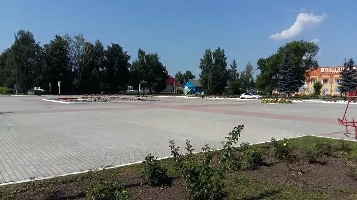 Суземка площадь Ленина. Суземка площадь поселка. Суземка Брянской области площадь га. Суземка площадь 90.год
