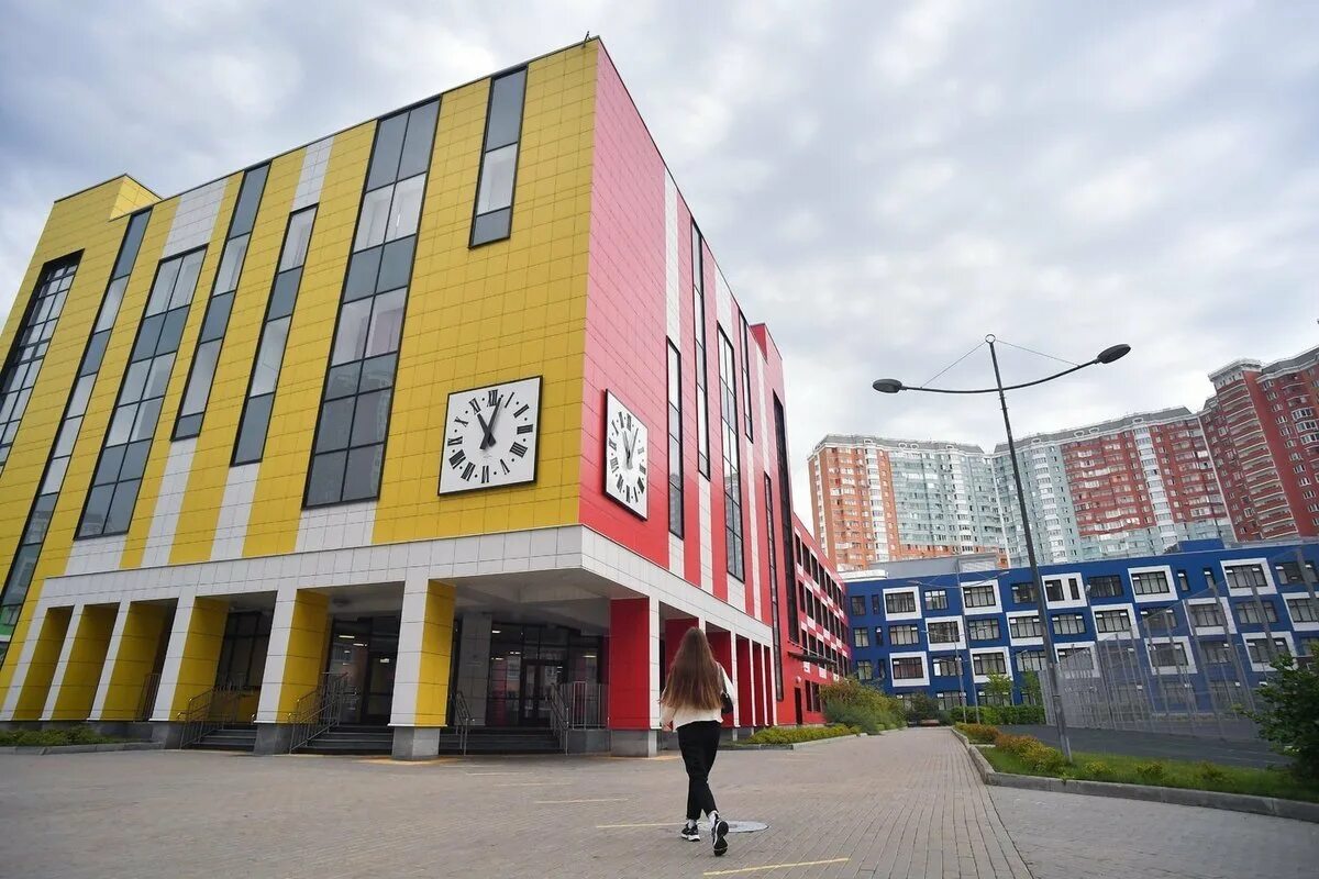 Школа большого города москвы. Школа 2048 москва некрасовка. новая школа в некрасовке 2048. школа в некрасовке. новая школа в некрасовке.