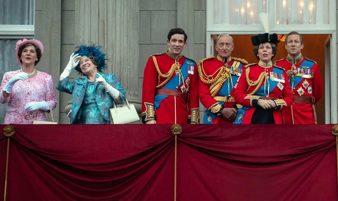 Дата выхода корона 5. Корона сериал 2025. корона сериал король георг. сериал корона 5 сезон. бал в букингемском дворце.