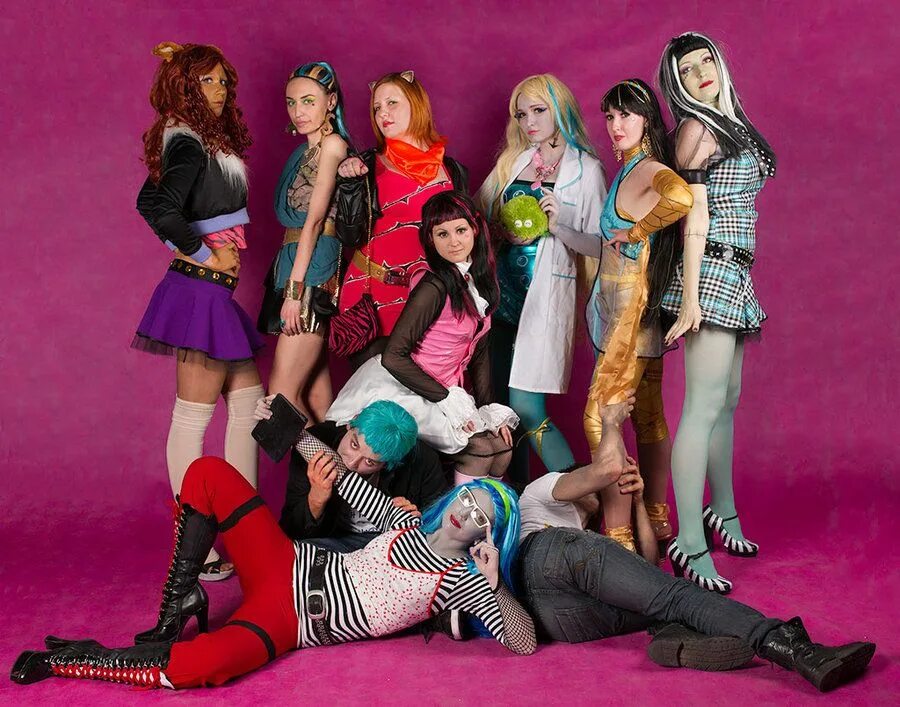 Фильм monster high nickelodeon. Spectra vondergeist cosplay. Дракулаура монстер хай арт. Кукла монстр аниме. Monster high хуманизация.