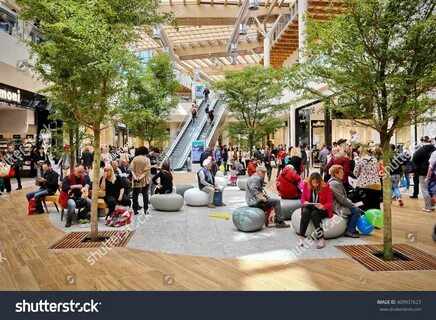 I went to the shopping centre