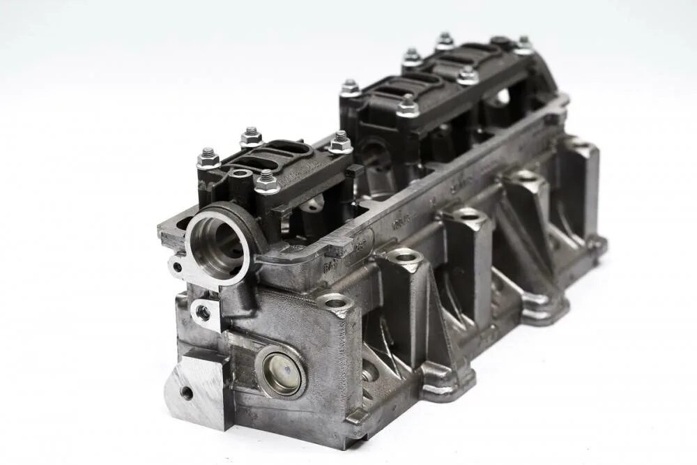 Головка блока цилиндров ваз 2115 инжектор. Головка гбц ваз 2110 8кл 1. Гбц ваз-2110 1. Головка блока цилиндров ваз 2115 инжектор. Гбц ваз 21083 8 клапанов.