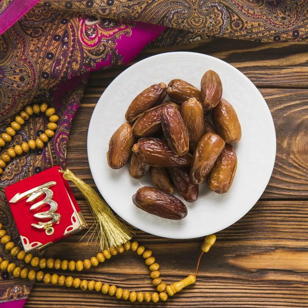 Ramadan финики. Ифтар финики. Dates Рамадан. Рамадан ифтар финики. Разговение финиками