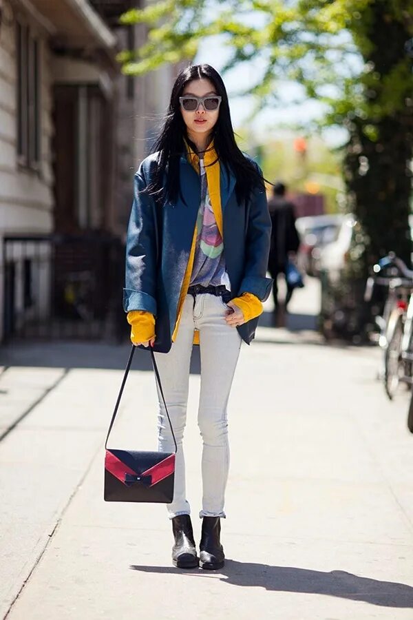 Когда надевать весеннюю куртку. Весенний уличный образ девочки 8 лет. Универсальность моды. Korean Jacket Street Style.