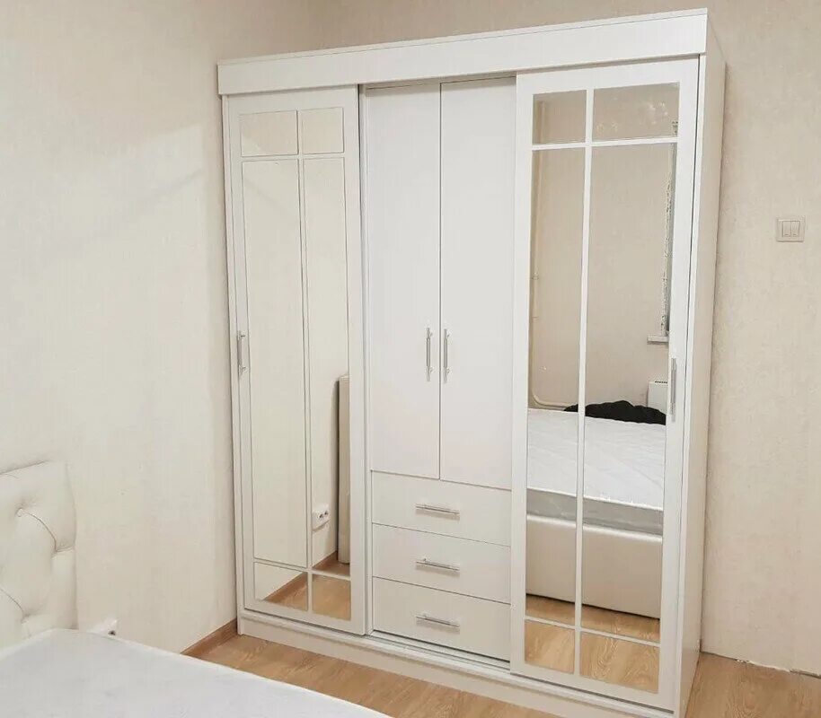 Шкаф-купе маэстро (сандал). Шкаф-купе маэстро сандал светлый миф. Шкафы миф белые. Склад мебели кмв минеральные. Шкаф 3-х створчатый вояж (миф).