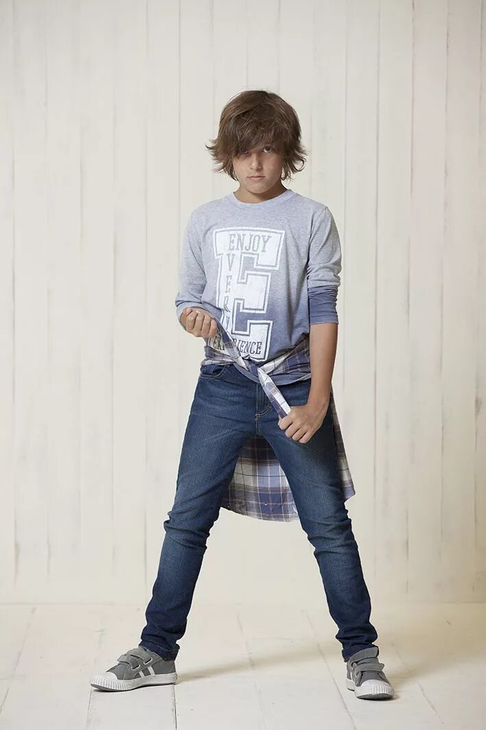 Boy 12 years. Мальчик модель Jeans. Old boys мода. Lookbook for boy. Old boy стиль.