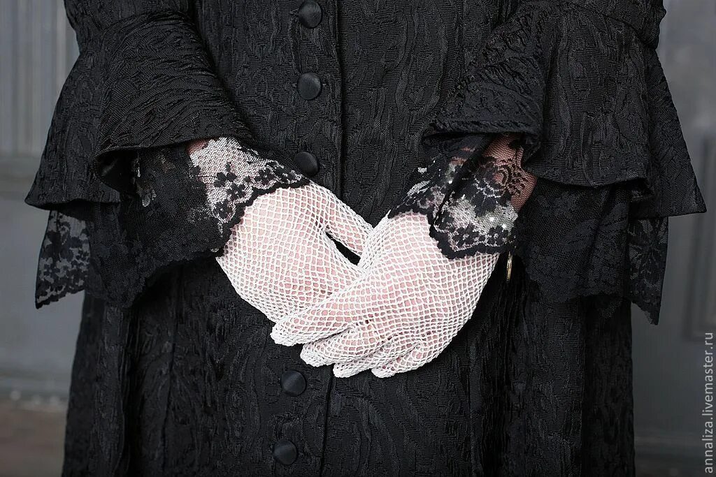 Девочке подарили кружево 84. Девочке подарили кружево 84. Митенки алолика. Девочке подарили кружево длиной 84. Девочке подарили кружево 84.