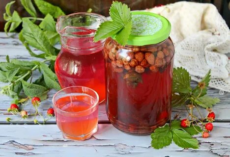 Компот из смородины и мяты