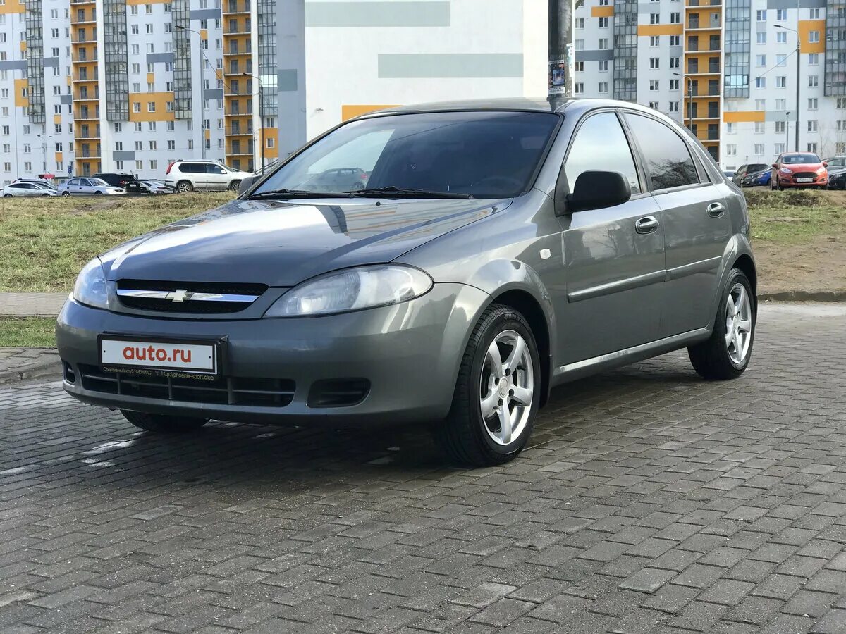 Лачетти хэтчбек 2012. Chevrolet Lacetti 2010 Hatchback. Chevrolet Lacetti Hatchback серый. Шевроле Лачетти хэтчбек 2010 серая. Lacetti 2010 хэтчбек.