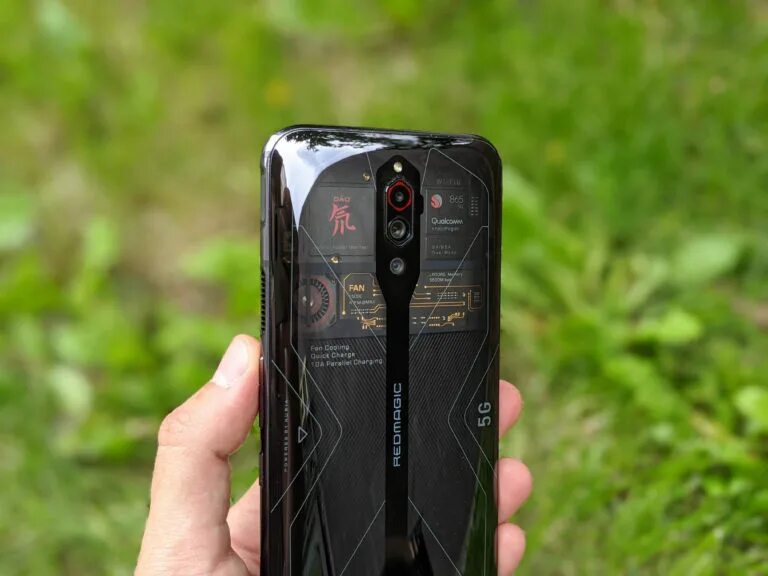 Magic mobile. Nubia Red Magic 8 Pro. Nubia REDMAGIC 6s Pro. Red Magic 6s Pro белый. Зарядка Nubia Red Magic 7.