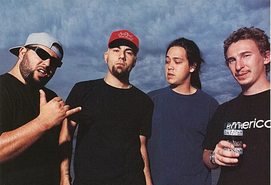 Deftones. Deftones Band. Солист дефтонс. Группа Deftones 1997.