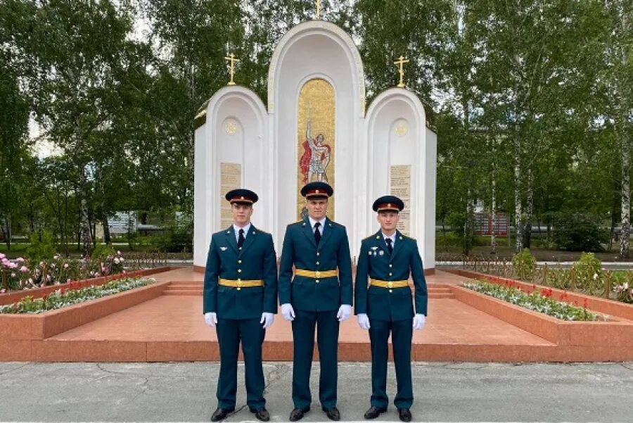 Нввку вв мвд рф. Новосибирский военный институт войск национальной гвардии. НВИ войск национальной гвардии. Новосибирская Военная Академия имени Яковлева. НВВКУ ВВ МВД Новосибирское.