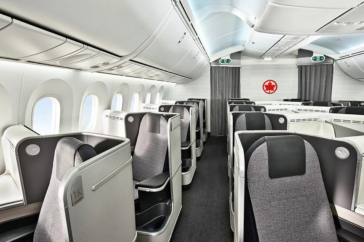 Класс эйр. Air Canada Business class. Boeing 787 Business class Air Canada. Airbus a220 бизнес класс. Air Canada 795 Business class.