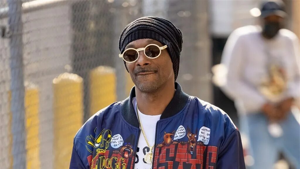 Snoopy dog. Рэпер снуп дог. Snoop dogg рэперы сша. Снуп дог 2022. Snoop dogg.