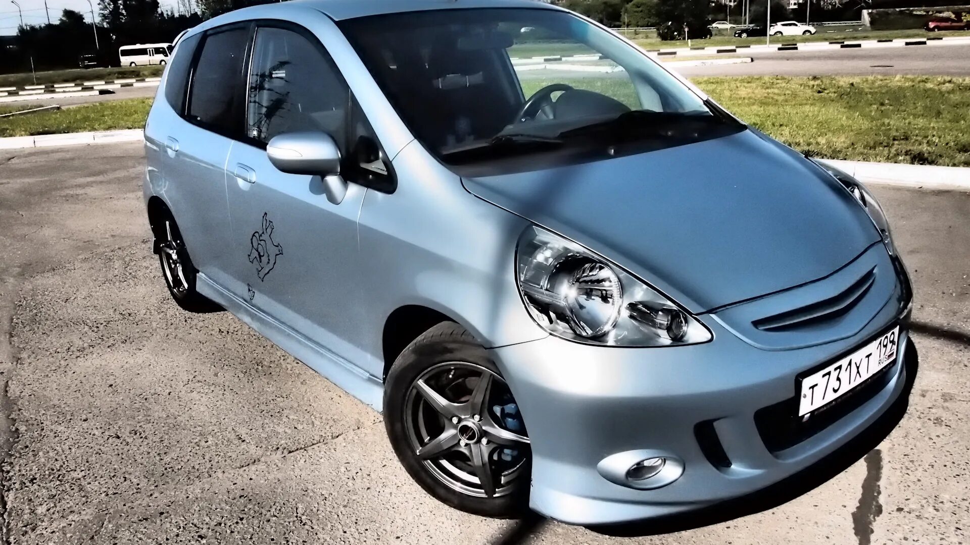 Honda fit r16. Honda jazz 2008 sport. Диски хонда джаз. Хонда джаз 2 с дисками. Диски на хонду джаз 2008.