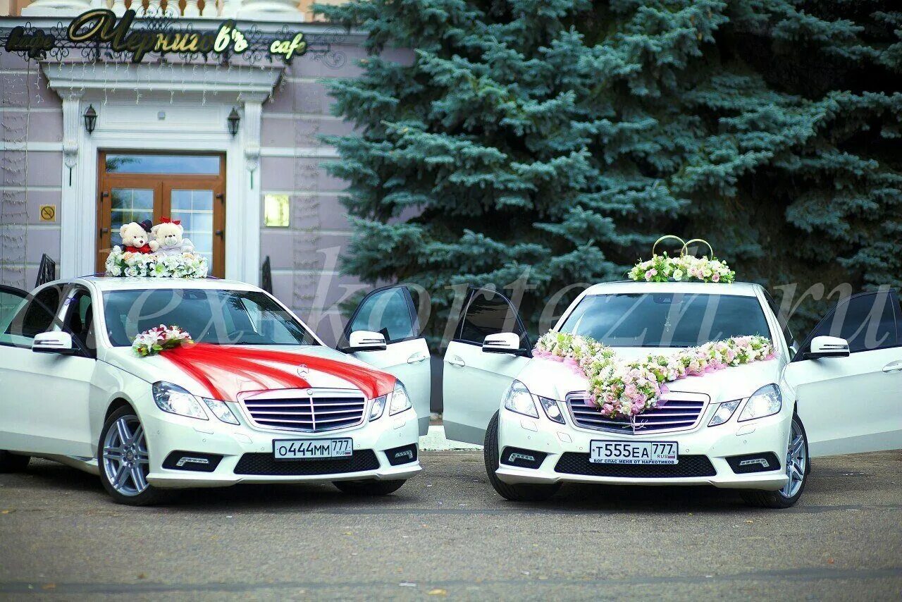 Визитка свадебный кортеж. Кортеж из bmw. Свадебный кортеж. Кортеж bmw x7. Свадебная машина бмв.
