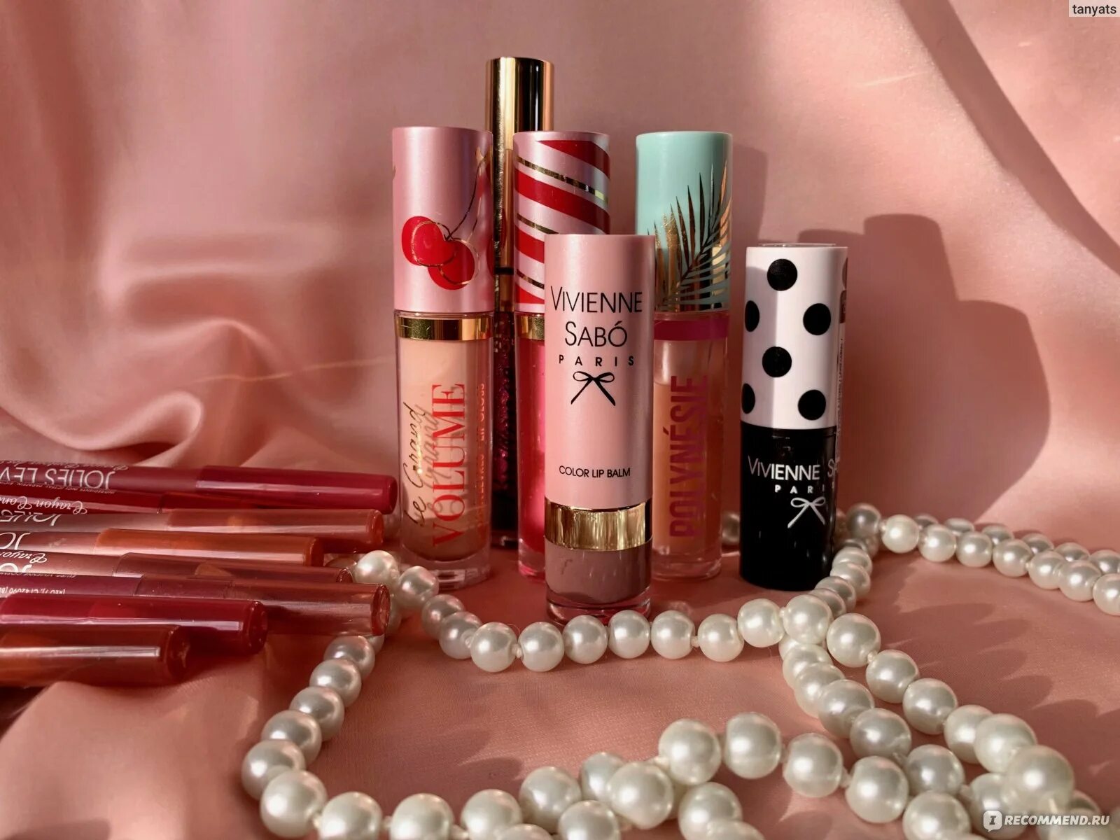 Адвент вивьен сабо 15 дней. Помада-бальзам vivienne sabo. помада vivienne sabo color lip balm. губная помада бальзам вивьен сабо. vivienne sabo color lip balm 05.