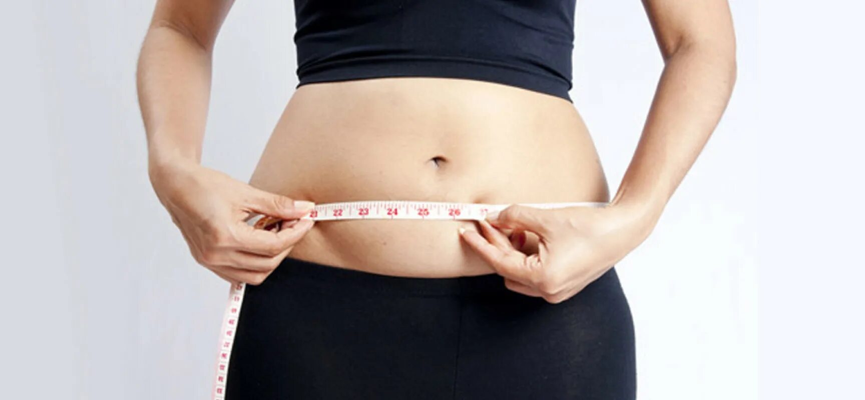 Толстая девушка с сантиметром. Рост увеличение массы тела. Снижение массы тела. Первичное ожирение у детей. Вес движущегося тела.