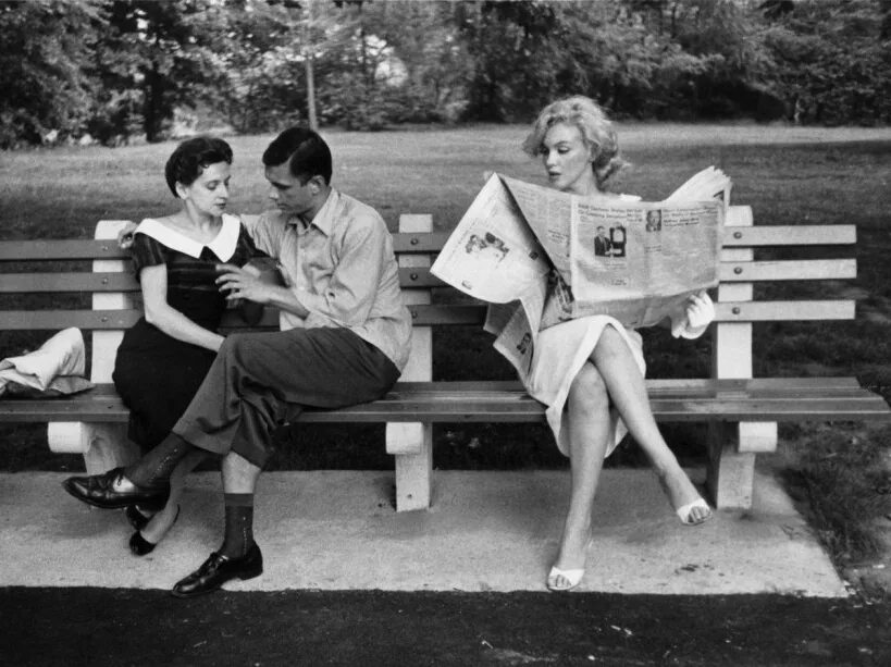 Известные исторические фотографии. Мэрилин Монро 1957. Нью Йорк 1950 Монро. Marilyn Monroe 1957 New York. Интересные архивные снимки.