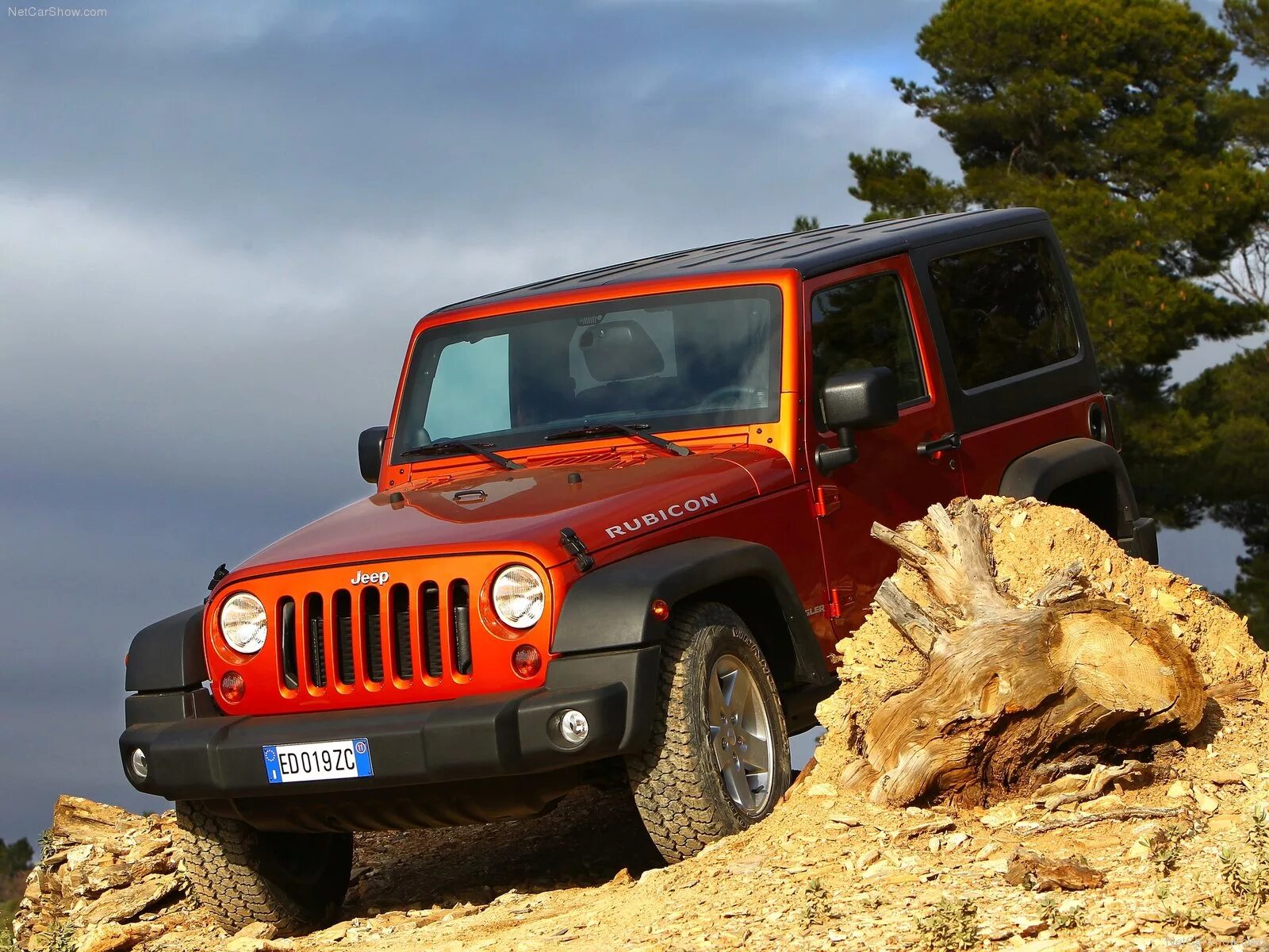 Авто ру джип. Джип Вранглер 2012. Jeep Wrangler 2005. Jeep Grand Wrangler. Jeep Wrangler 2012 Wallpaper.