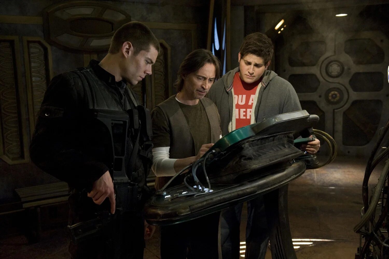 Сериал врата вселенной. Звездные врата галактика. Звёздные врата: вселенная камилла рей. Звездные врата вселенная сериал. Кино сериал 2009–2011 кадры.